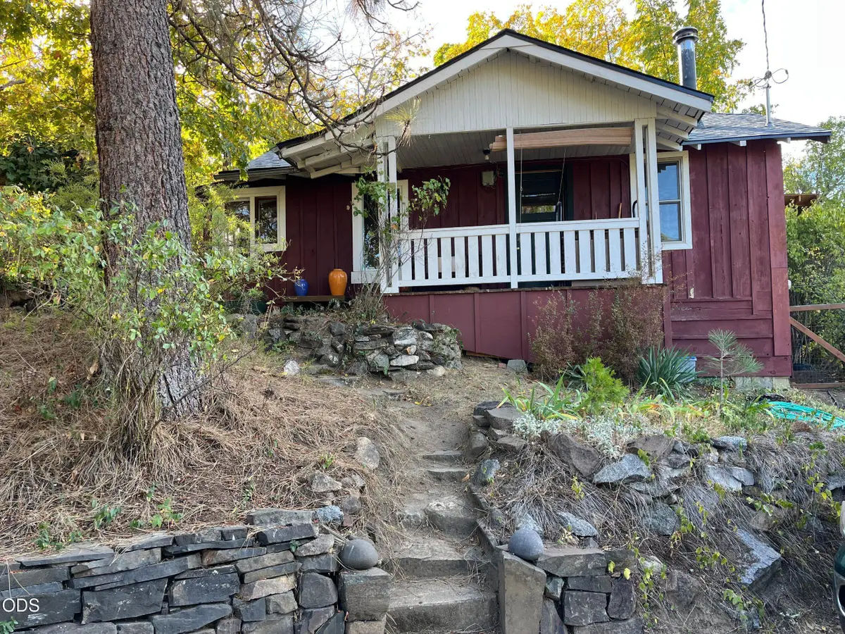 285 Wimer Street, Ashland, OR 97520 - #1