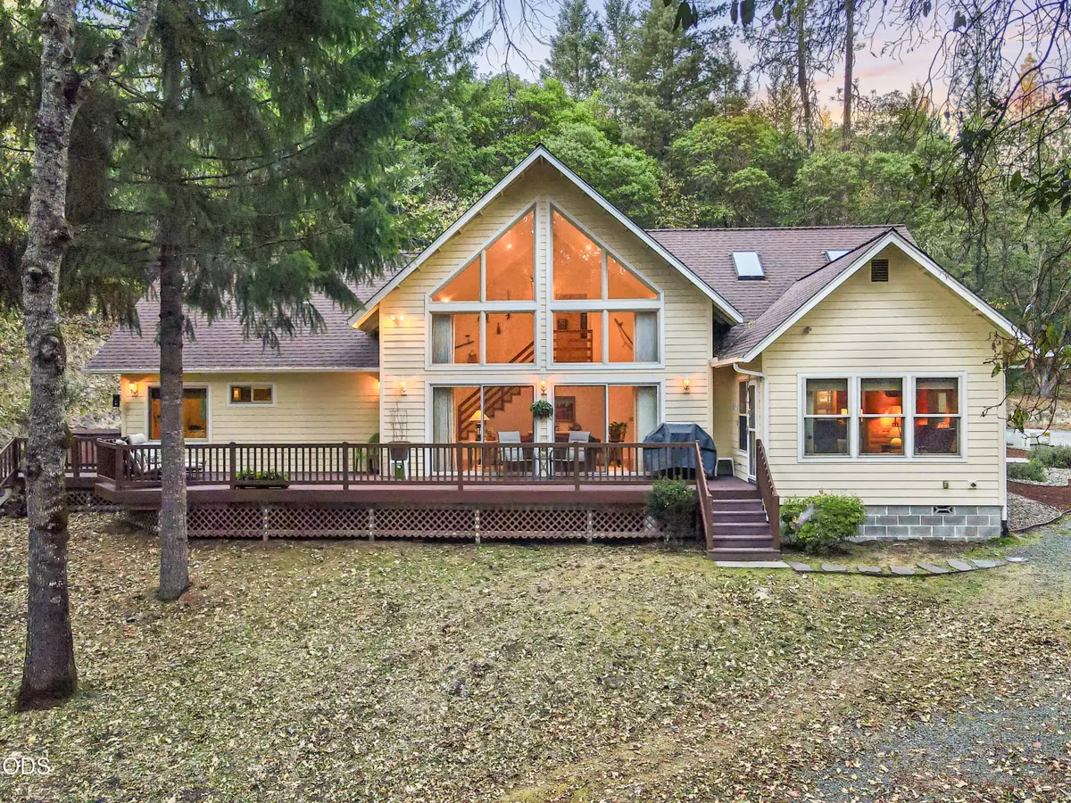 780 Pinecrest Drive, Grants Pass, OR 97526 - #1