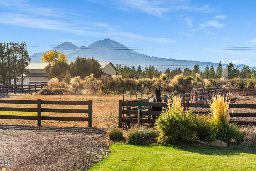 66986 Gist Road, Bend, OR 97703 - #2