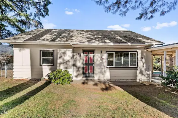 961 Hill Street, Myrtle Creek, OR 97457