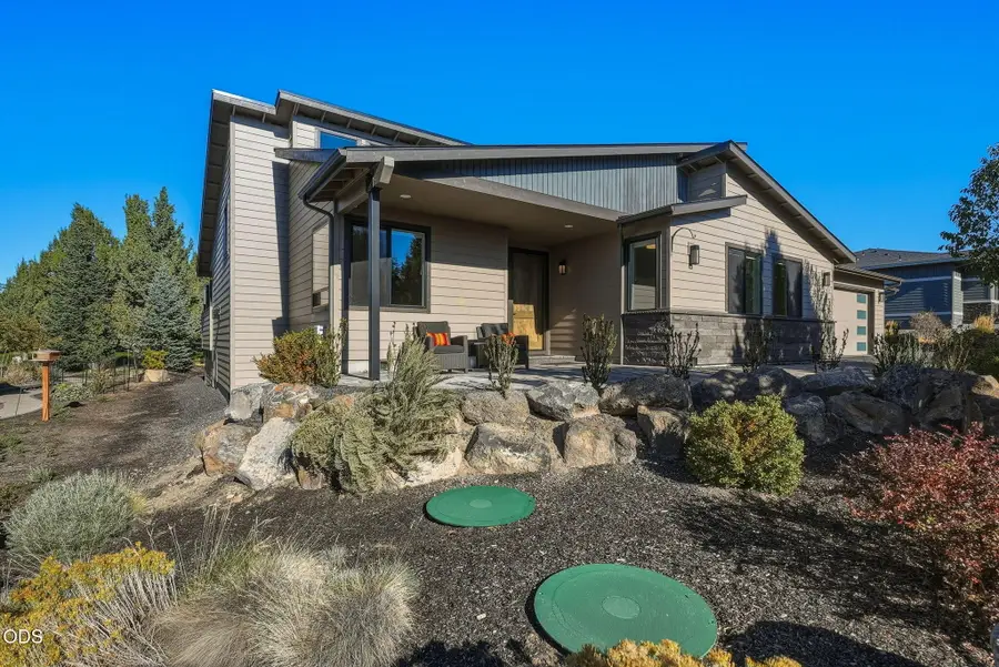 1272 Trail Creek Drive, Redmond, OR 97756 - #3