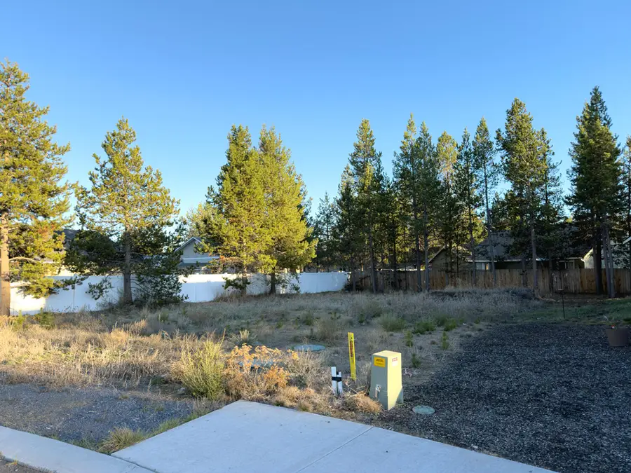 16631 Landing Court, La Pine, OR 97739 - #2