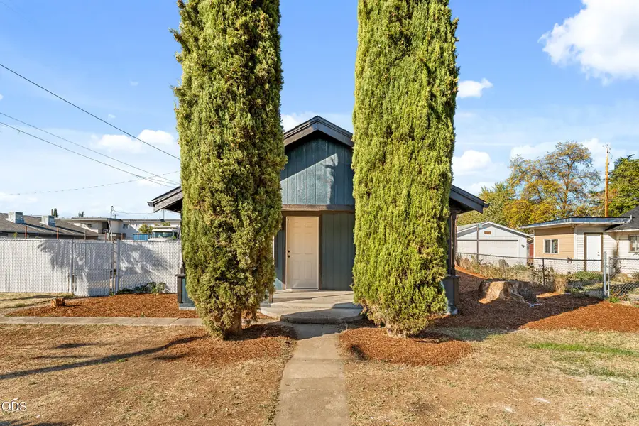 13 Kenwood Avenue, Medford, OR 97501 - #3