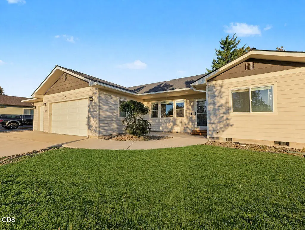 3611 Boulder Lane, Klamath Falls, OR 97603 - #1