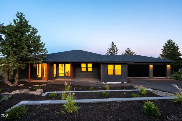 3335 NW Fairway Heights Drive, Bend, OR 97703