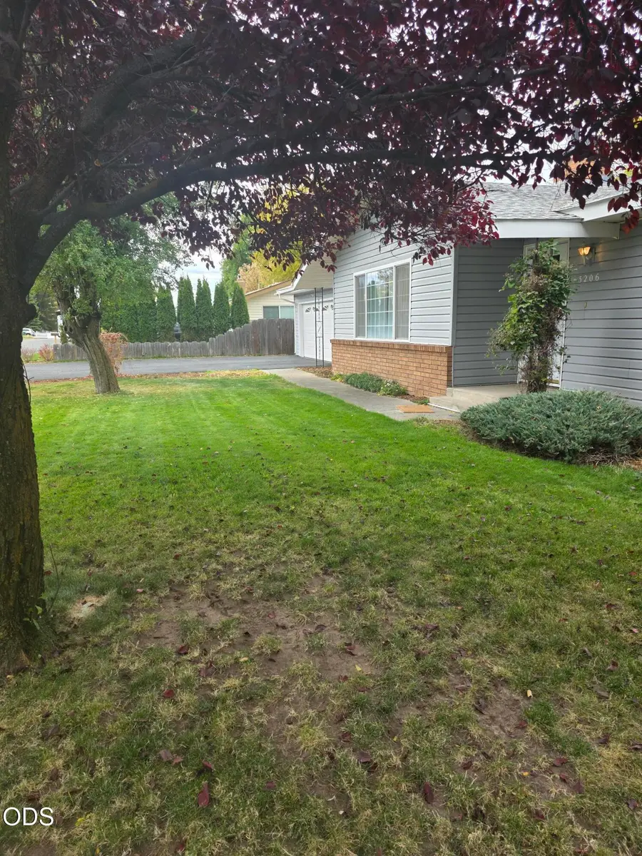 3206 Raymond Street, Klamath Falls, OR 97603 - #3
