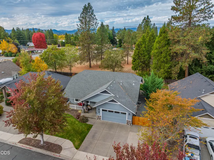 308 SW Hudson Lane, Grants Pass, OR 97526 - #2
