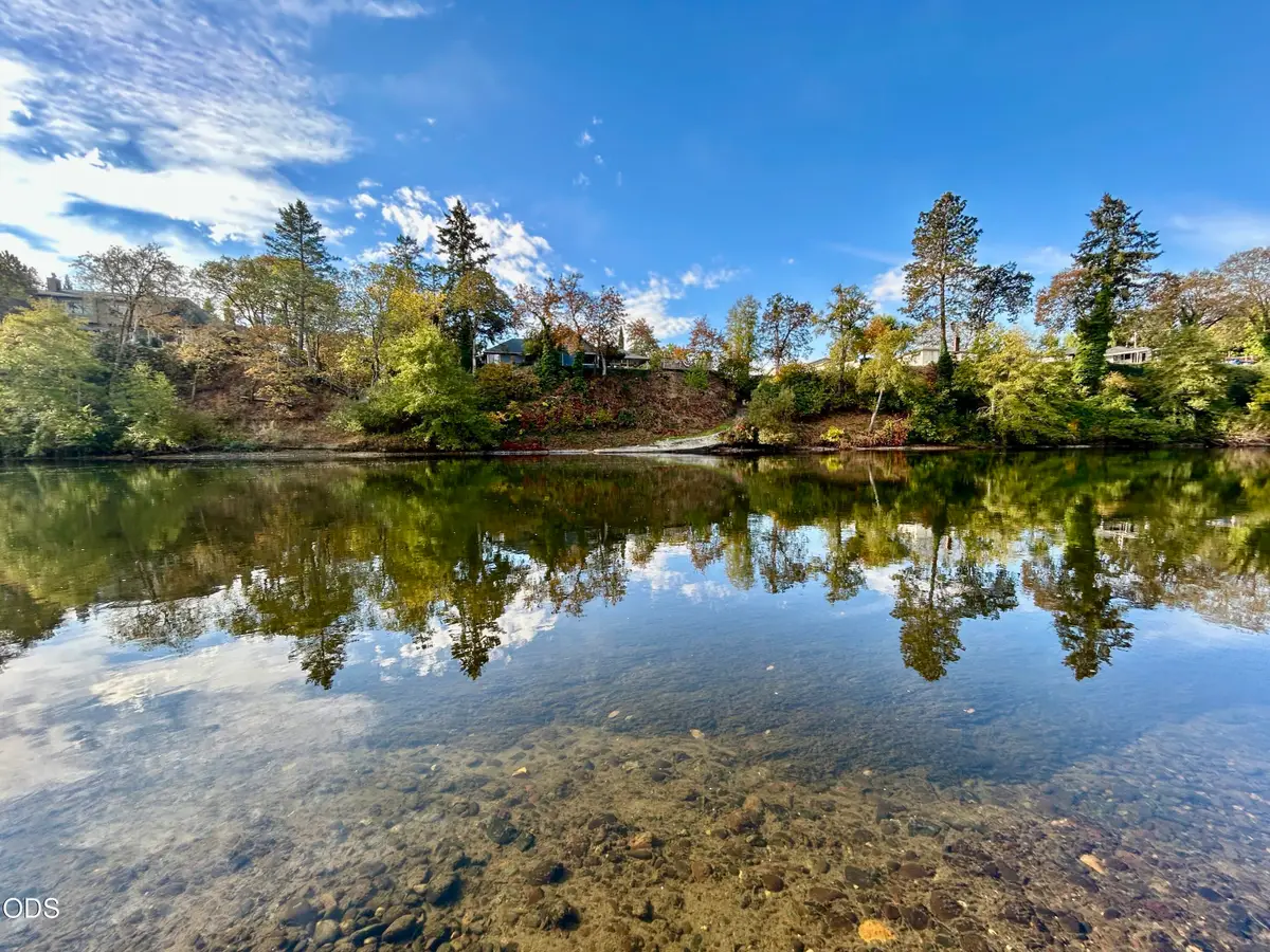1219 Summer Lane, Grants Pass, OR 97526 - #1