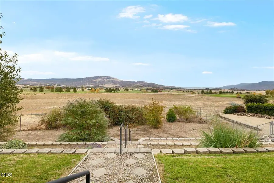 1249 La Loma Drive, Medford, OR 97504 - #3