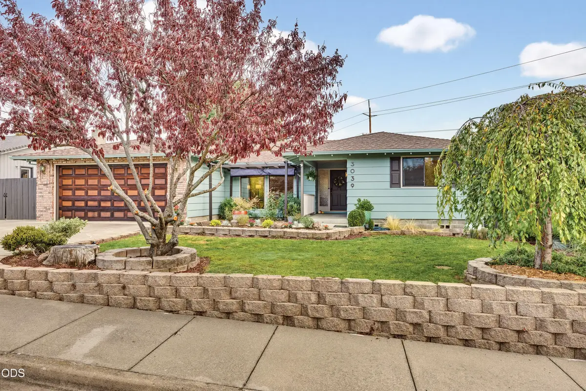 3039 Lazy Creek Drive, Medford, OR 97504 - #1