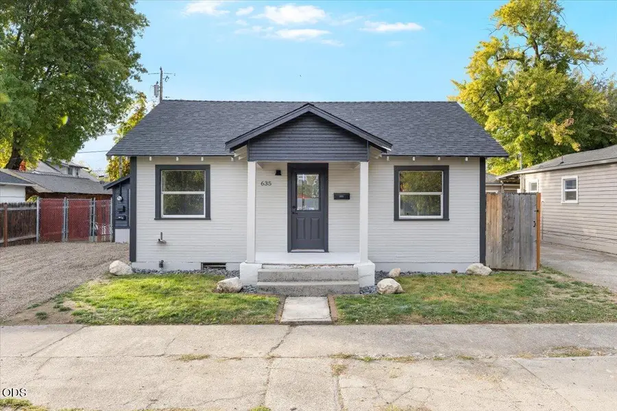 635 Pennsylvania Avenue, Medford, OR 97501 - #2