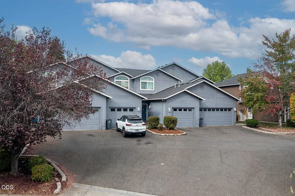 1531 Hondeleau Lane, Medford, OR 97504 - #1