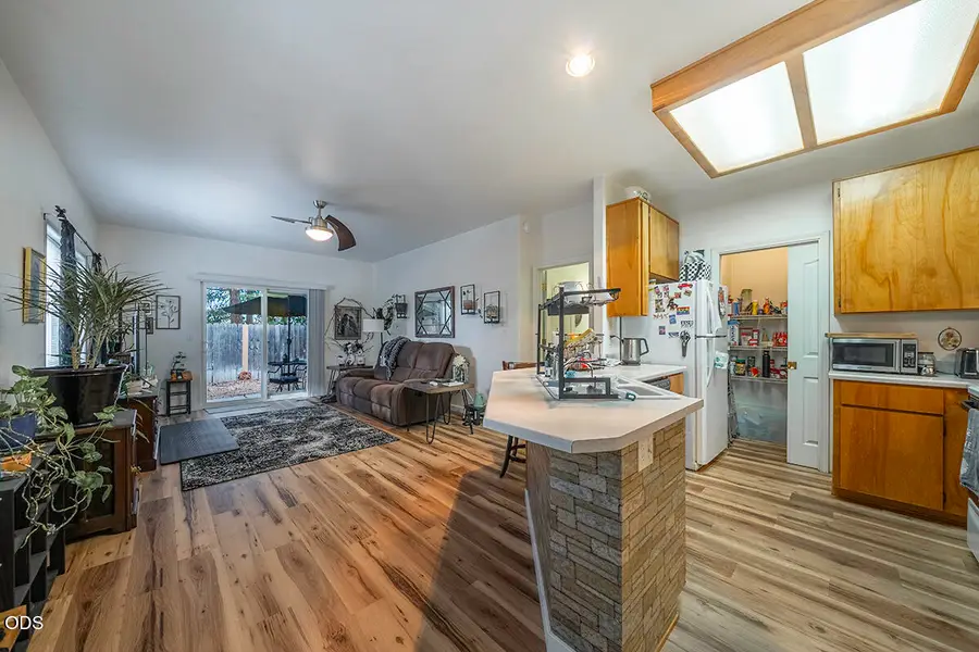 1531 Hondeleau Lane, Medford, OR 97504 - #2