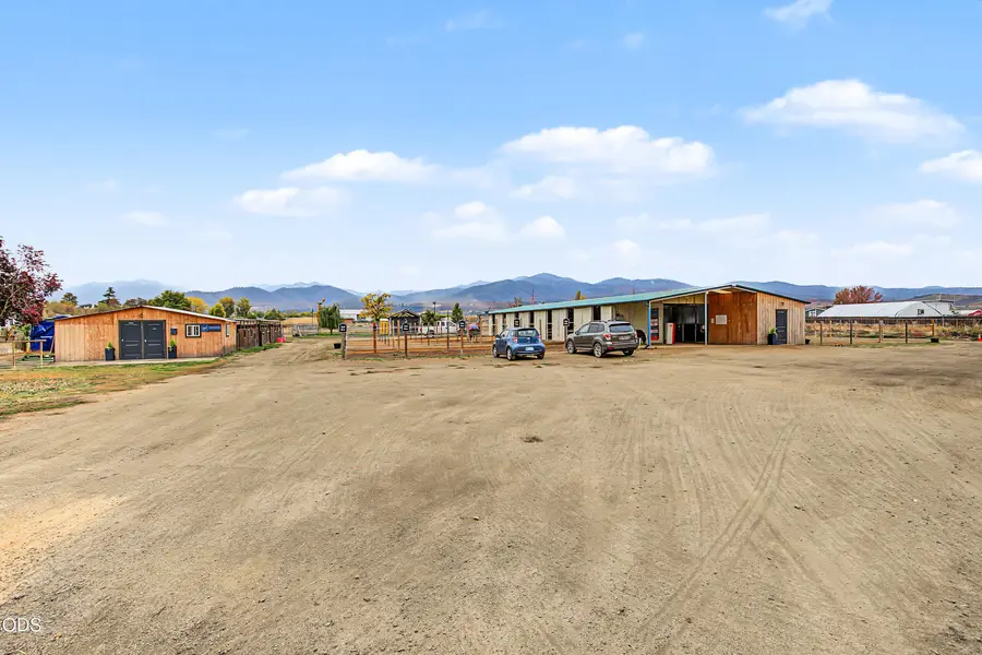 131 S Stage Road, Medford, OR 97501 - #3