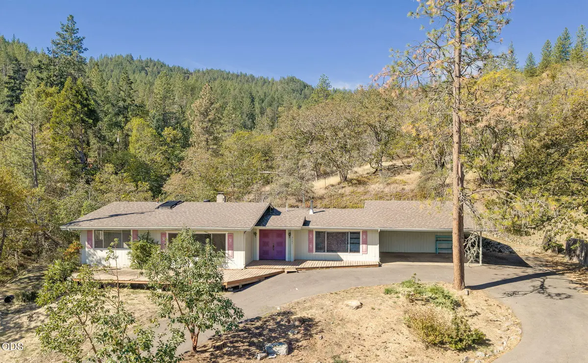 3121 Old Military Road, Medford, OR 97502 - #1