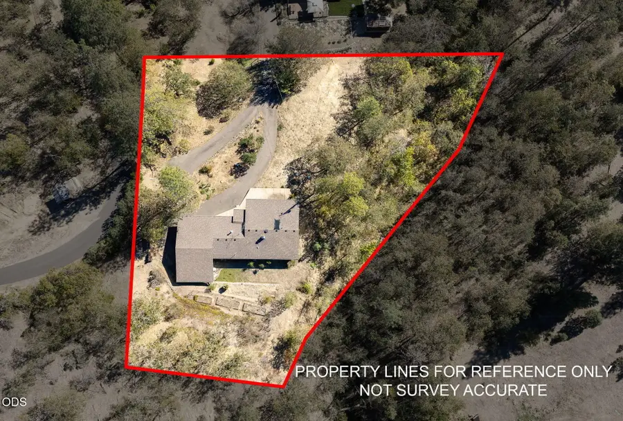 3121 Old Military Road, Medford, OR 97502 - #2