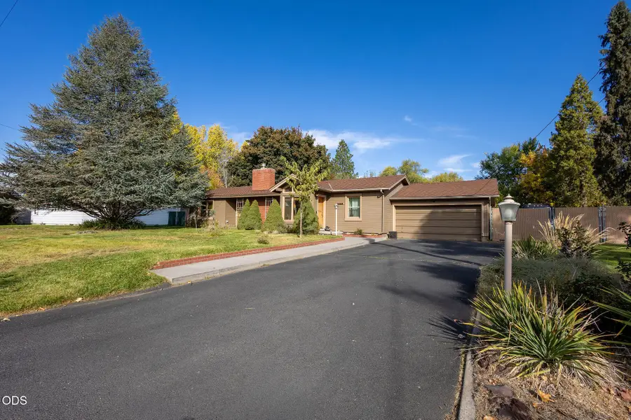 5329 Bryant Avenue, Klamath Falls, OR 97603 - #3