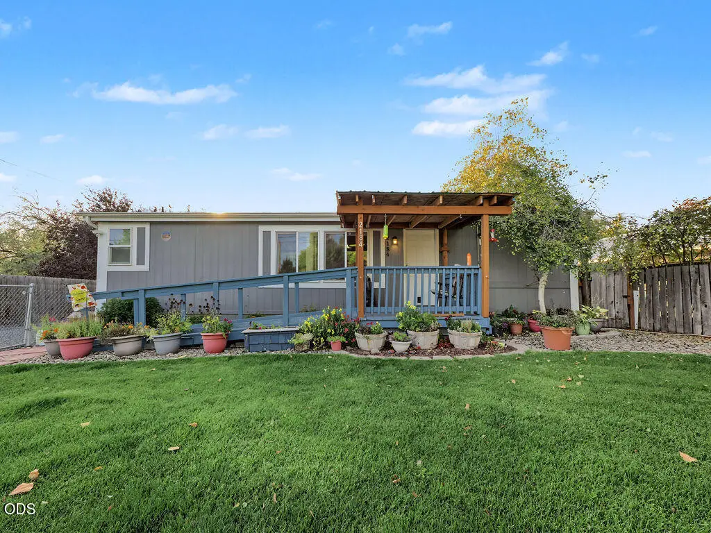 2184 Ogden Street, Klamath Falls, OR 97603 - #1