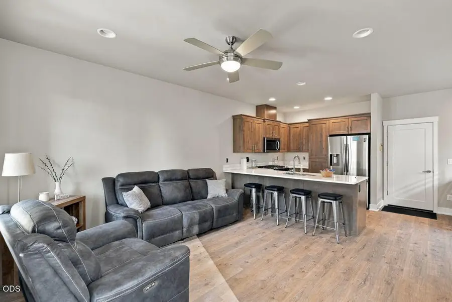 4620 SW 37th Street, Redmond, OR 97756 - #2