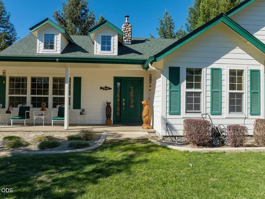 366 Springbrook Drive, Grants Pass, OR 97527 - #2