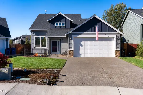 1345 NW 16th Court, Redmond, OR 97756