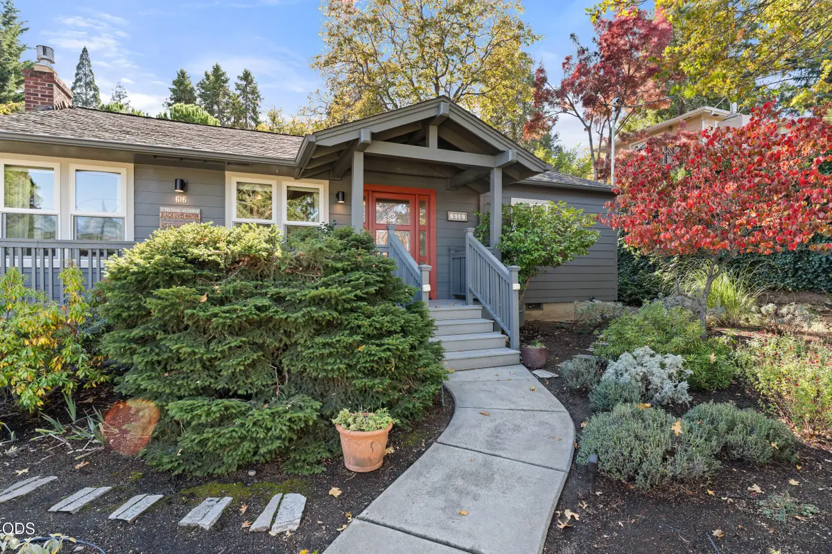 616 Altamont Street, Ashland, OR 97520 - #1