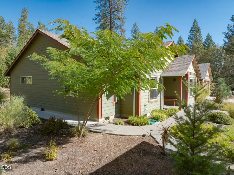200 Stewart Road, Grants Pass, OR 97526 - #3
