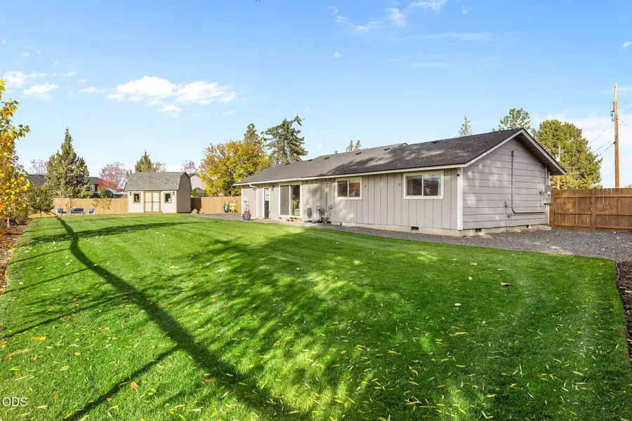 400 SW 32nd Court, Redmond, OR 97756 - #2