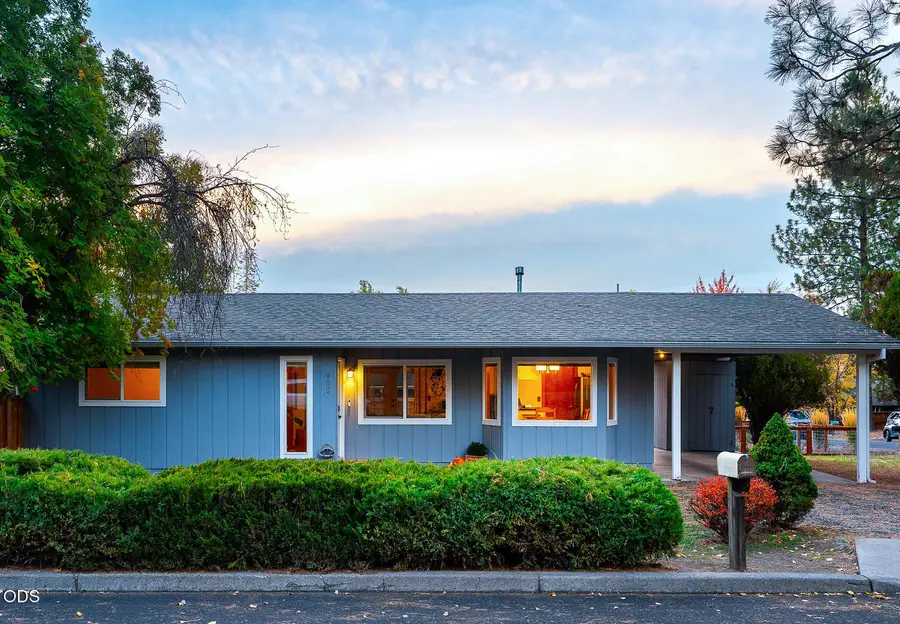 908 NW 15th Street, Bend, OR 97703 - #2