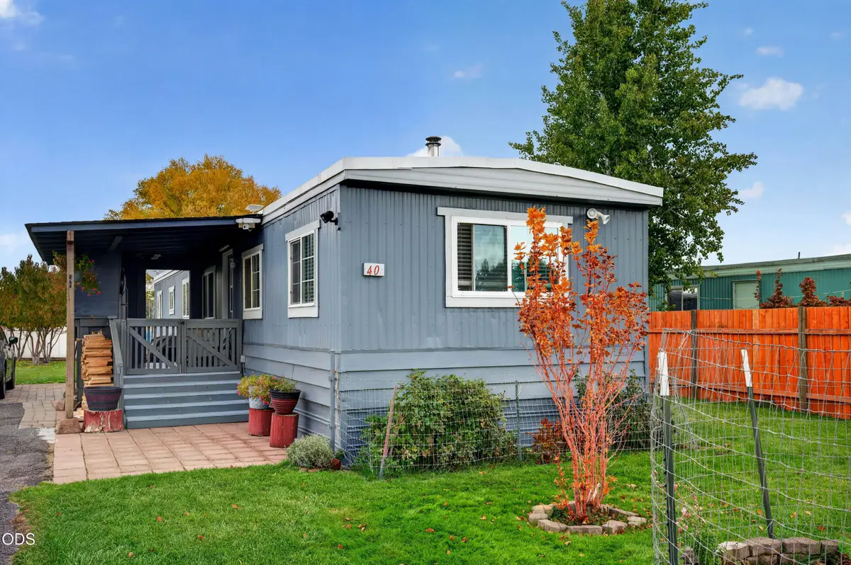 64900 Hunnell Road #UNIT 40, Bend, OR 97703 - #1