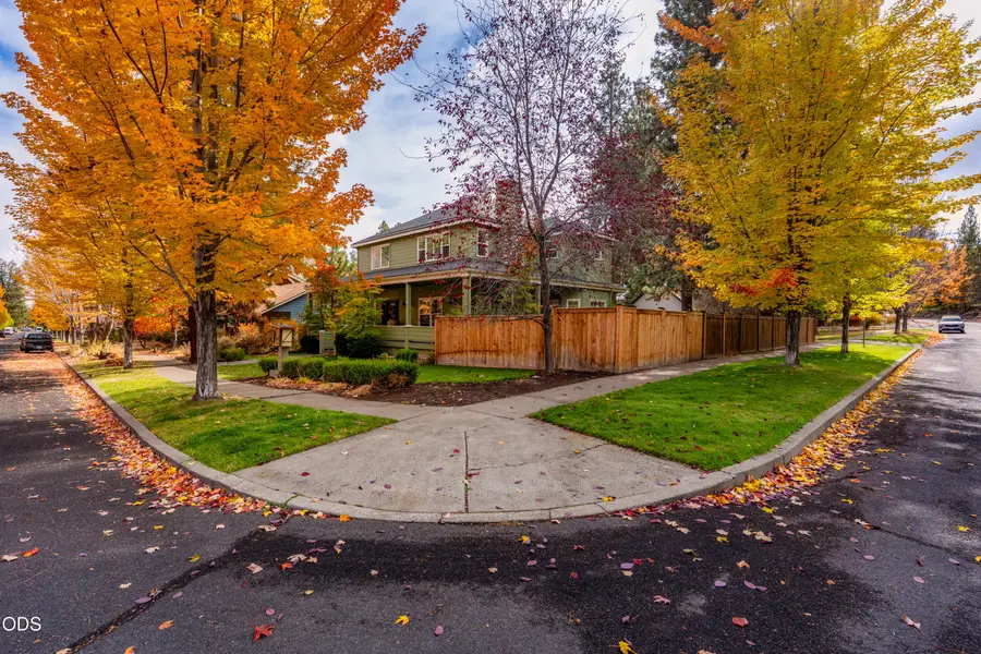 1595 NW Davenport Avenue, Bend, OR 97703 - #2