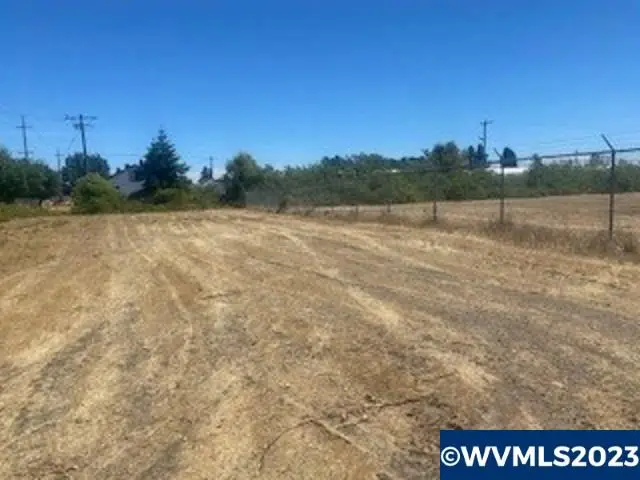 420 SW Wake Robin (-450) Av, Corvallis, OR 97330 - #1