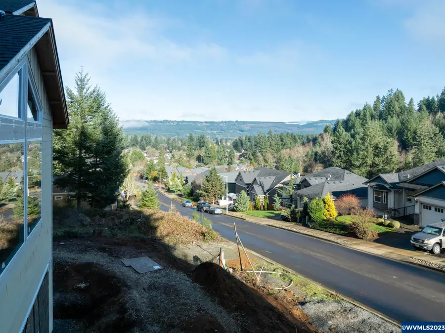 370  Boulder Ridge Dr, Sweet Home, OR 97386 - Image #3