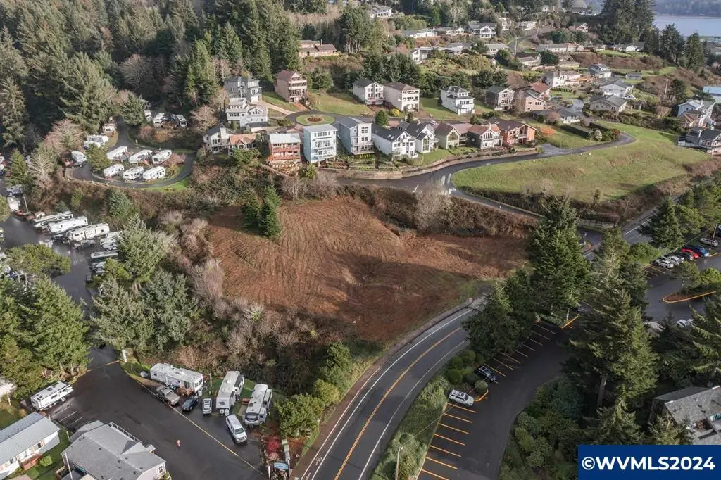 1005 SE Bay Bl, Newport, OR 97365 - Image #1