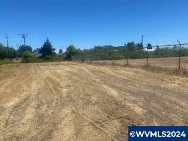 420 SW Wake Robin (-450) Av, Corvallis, OR 97330