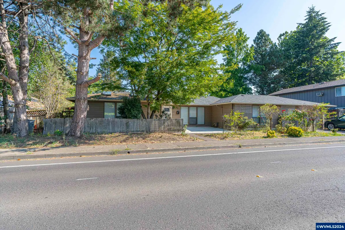 1825 NW Grant Av, Corvallis, OR 97330 - Image #1