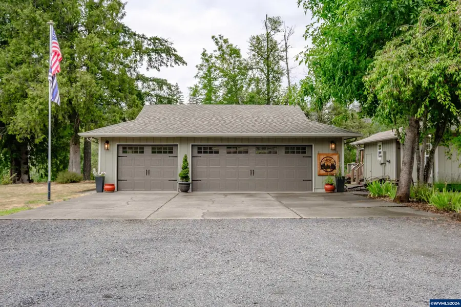 40166  Gates School Rd, Gates, OR 97346 - Image #2