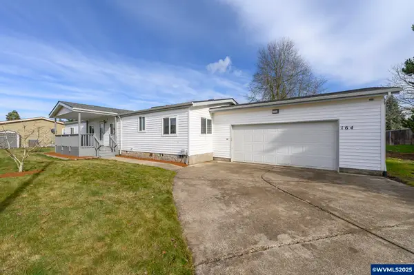 4155 NE Three Mile Ln, McMinnville, OR 97128