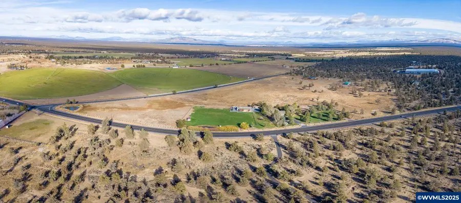 23755  Dodds Rd, Bend, OR 97701 - Image #3