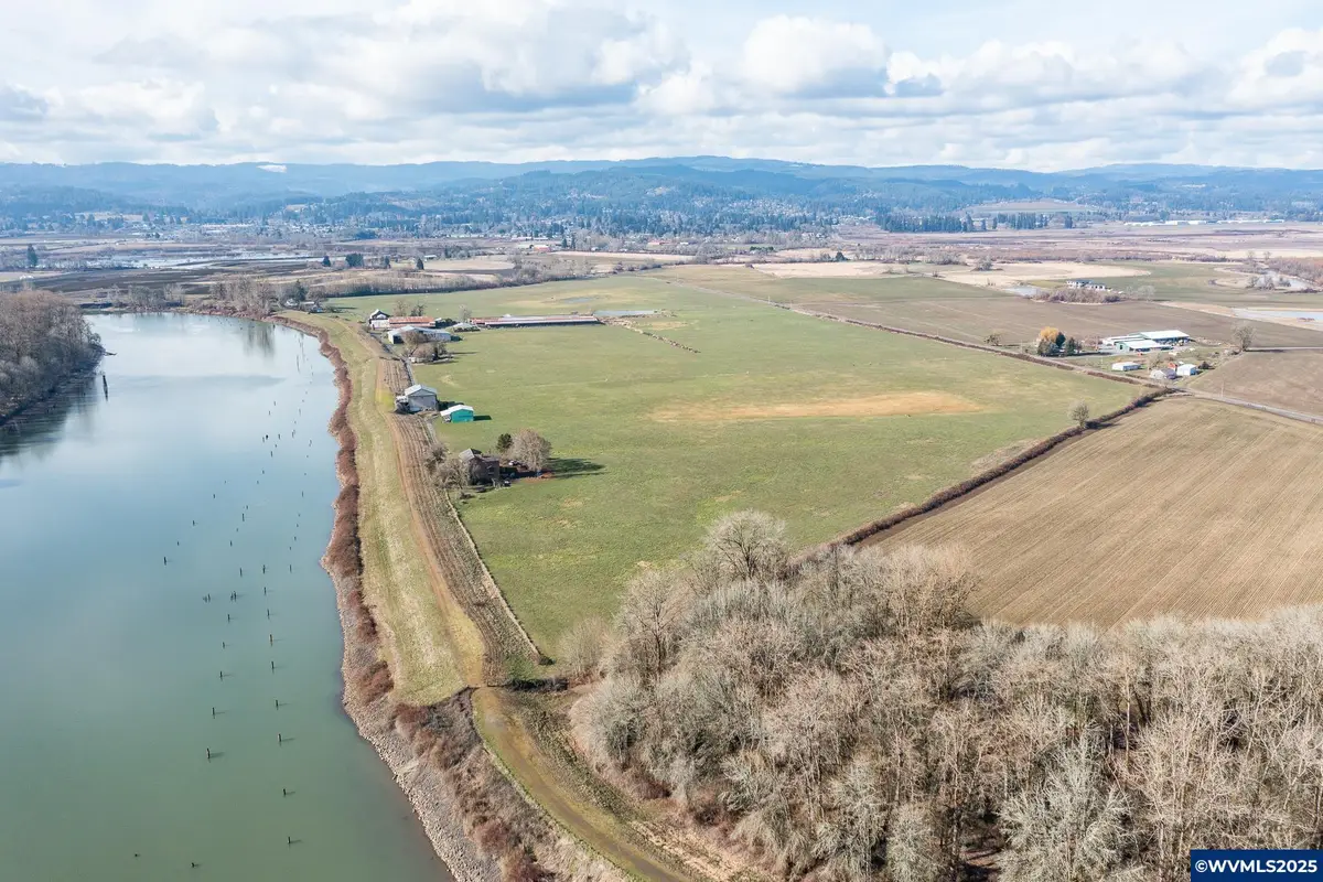 35308  Riverside Ln, Scappoose, OR 97056 - Image #1