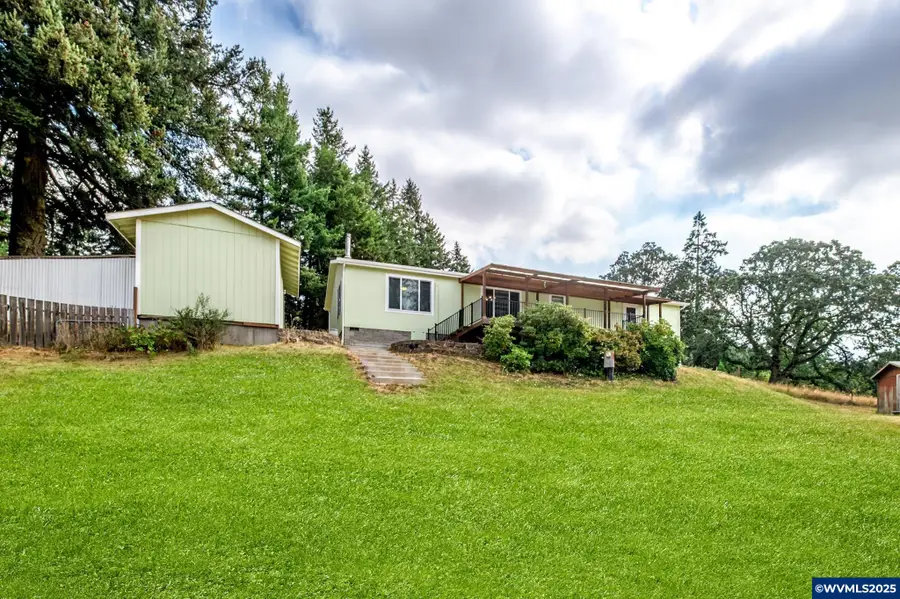 39110  Loma Dr, Scio, OR 97374 - Image #2