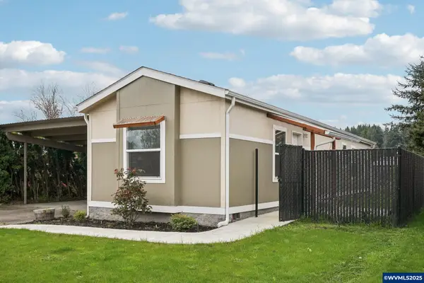 603 NW 6th Ct, McMinnville, OR 97128