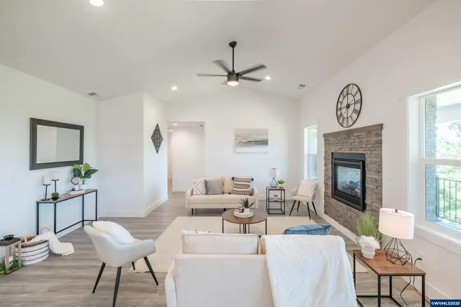 36953  Victory Dr, Lebanon, OR 97355 - Image #3