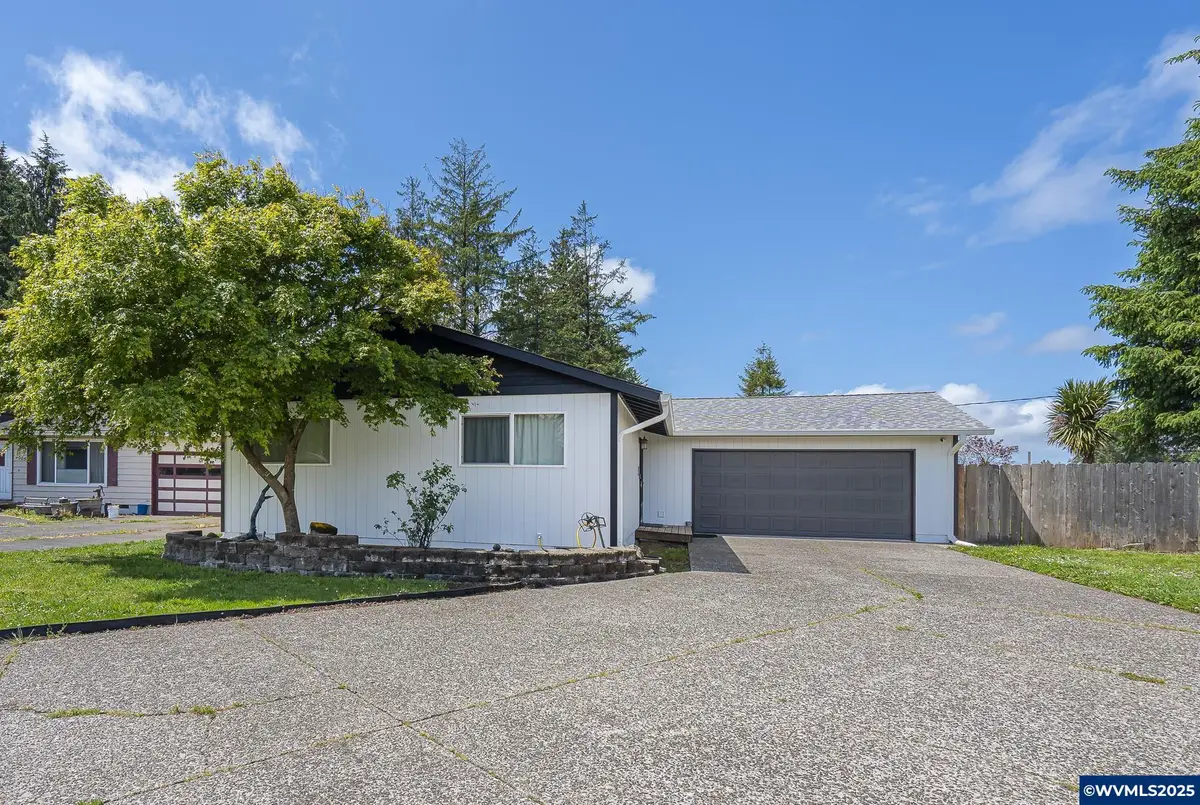 4004  Ginkgo Av, Tillamook, OR 97141 - Image #1