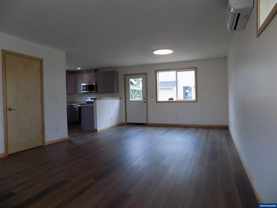 565 SE Firefly Av, Corvallis, OR 97333 - Image #3