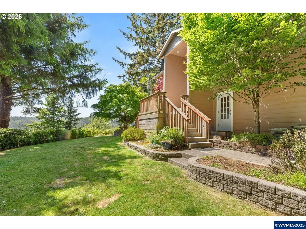 579 S Schooner Creek Rd, Lincoln City, OR 97367 - Image #1