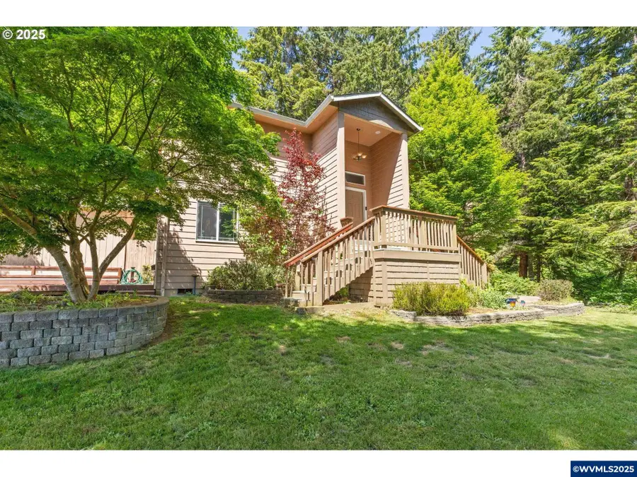 579 S Schooner Creek Rd, Lincoln City, OR 97367 - Image #2
