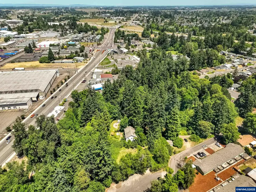 2557  Hummingbird St NE, Salem, OR 97301 - Image #3
