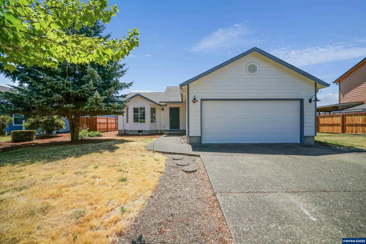 1033  E St, Independence, OR 97351 - Image #1