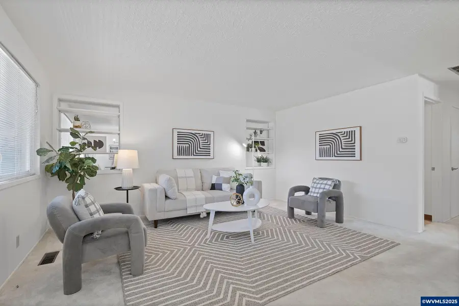 1355  Thompson Rd, Woodburn, OR 97071 - Image #2